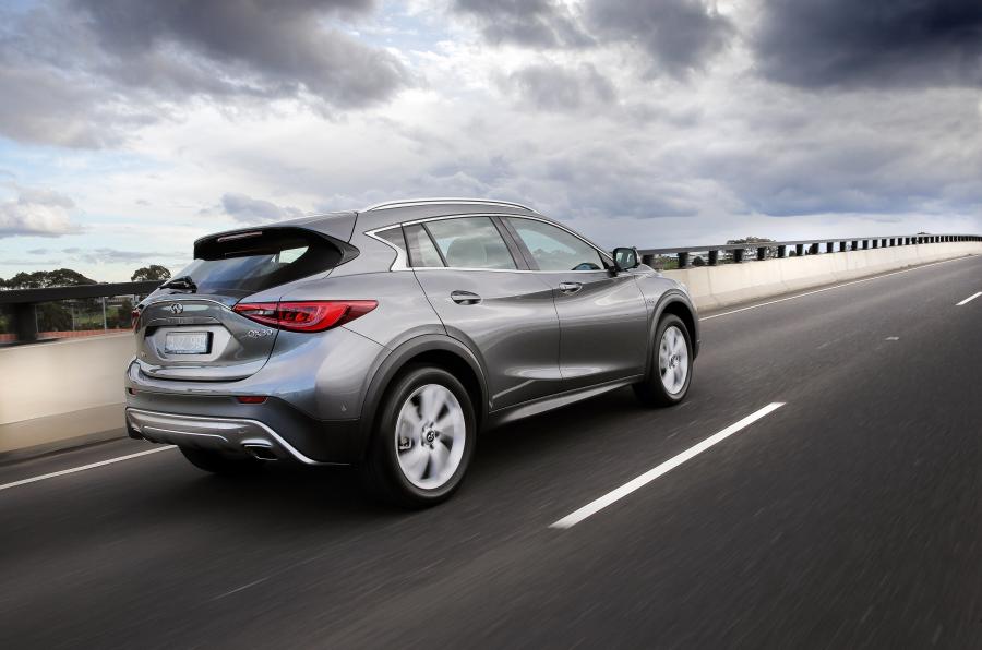  Infiniti QX30 2.0t AWD 2016 года  (AU) (фото 22 из 30)